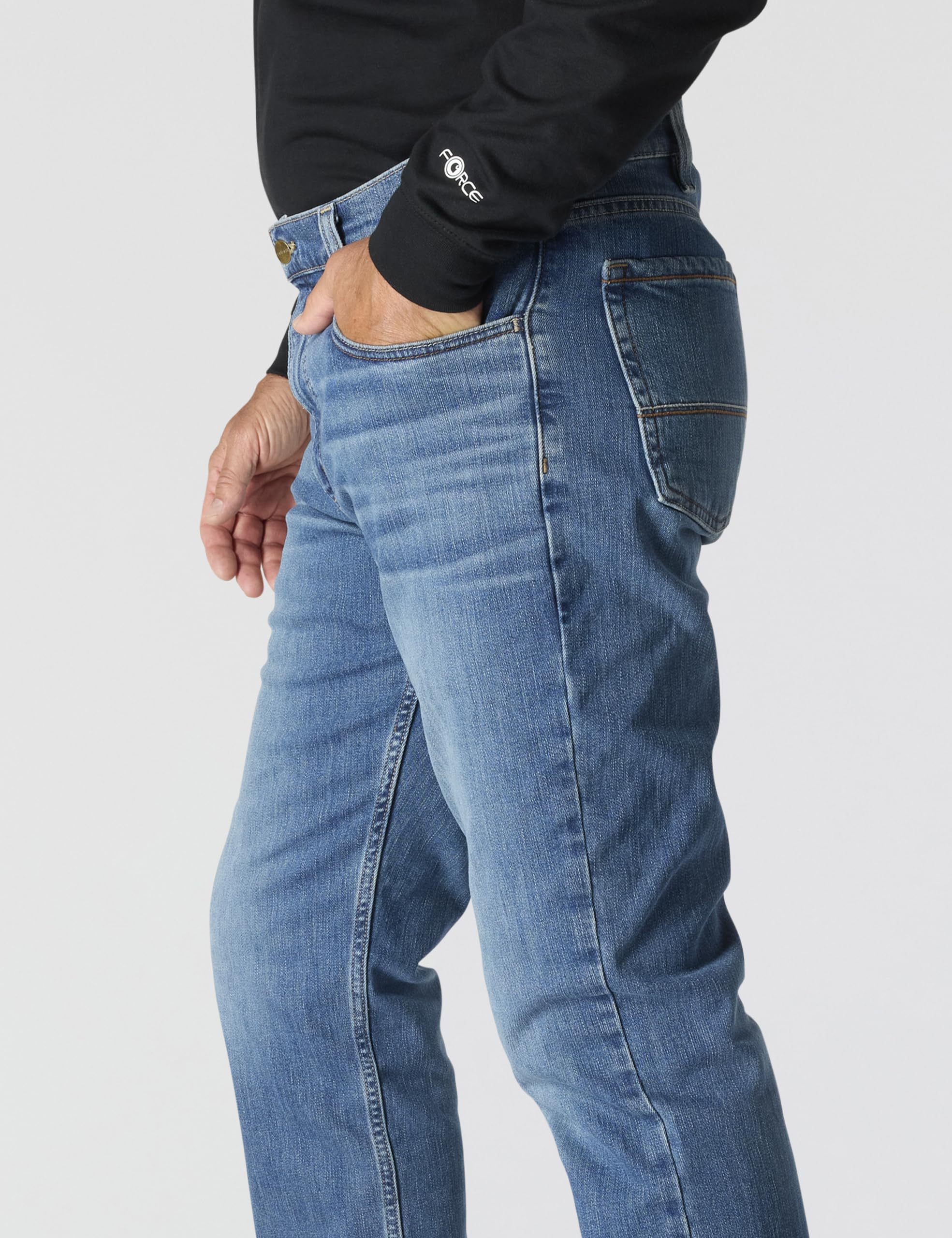 Carhartt Men's FR Relaxed Straight Rugged Flex Jean - Image 3